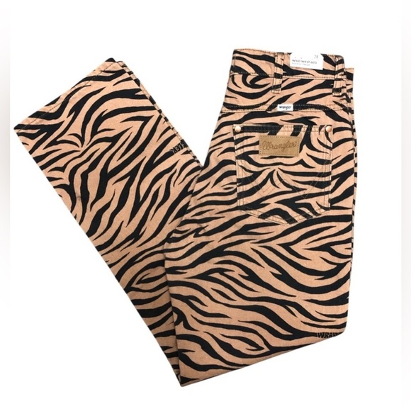 WRANGLER WOMEN'S HIGH RISE WILD WEST PURR PRINT JEANS SIZE 28 ANTHROPOLOGIE FP - Picture 8 of 13